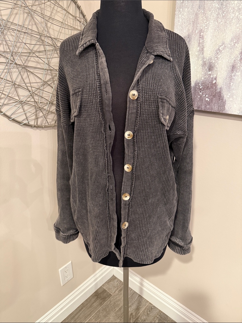 GILLI Charcoal Waffle Button-Up Shacket Size Small